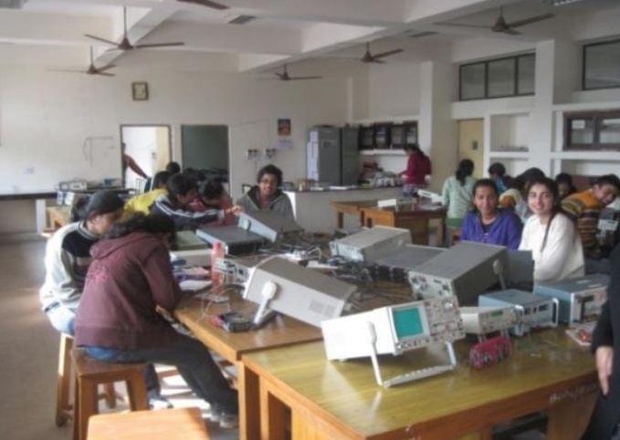 Bhaskaracharya College of Applied Sciences Labs photo 3