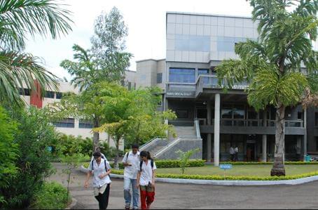 Pravara Institute of Medical Sciences University Ahmednagar Academic Building with the Facilities photo 1
