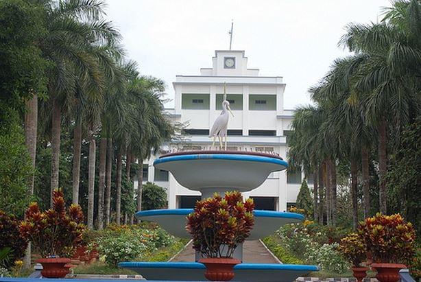 Christ College Irinjalakuda Thrissur Building photo 3