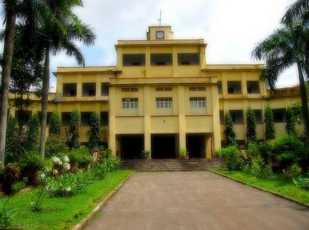 Christ College Irinjalakuda Thrissur Building photo 7