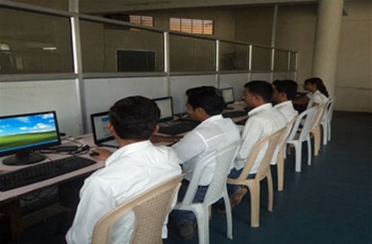 Nagnathappa Halge Engineering College Beed Infrastructure photo 8