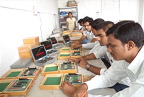 Nagnathappa Halge Engineering College Beed Infrastructure photo 3