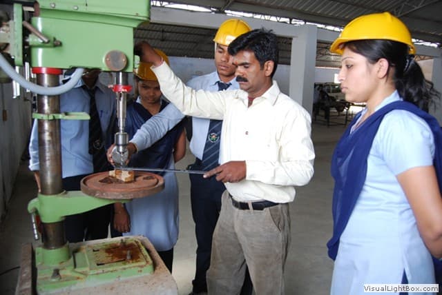 Bagula Mukhi College of Technology Bhopal Campus & Facility photo 14