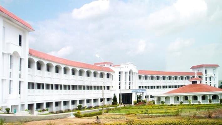 Priyadarshini Engineering College Vellore Academic Building photo 2