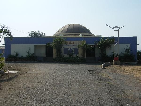 Chhotubhai Gopalbhai Patel Institute of Technology, Uka Tarsadia University Bardoli Academic Building photo 1
