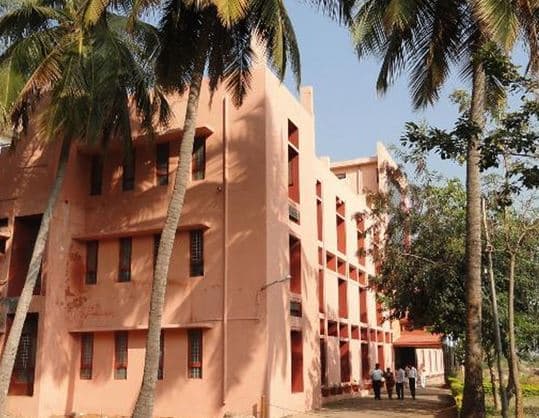 Proudhadeveraya Institute of Technology Hospet Academic Building photo 3