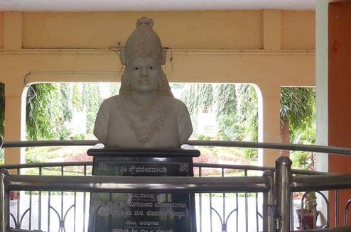 Proudhadeveraya Institute of Technology Hospet Academic Building photo 5