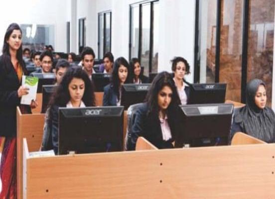Cochin Institute of Science and Technology Muvattupuzha Computer Lab photo 3