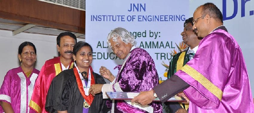 JNNIE Events photo 3