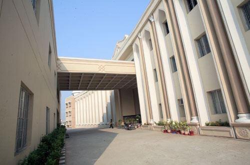 Nimra Institute of Science and Technology Krishna Buildings photo 3