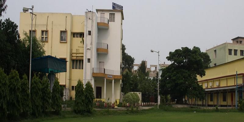 CIEM Kolkata Academic Building photo 3