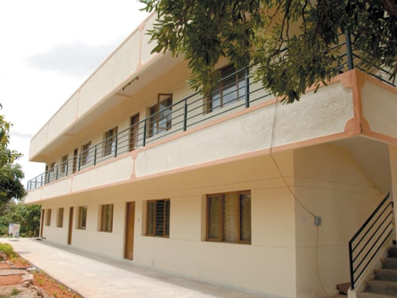 S-VYASA University University Academic Building photo 3