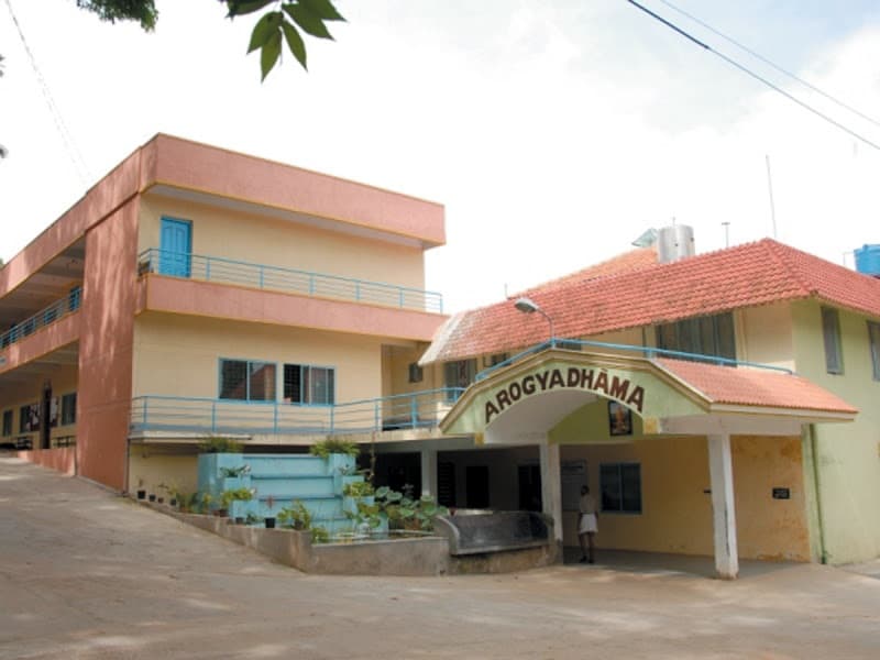 S-VYASA University University Academic Building photo 4