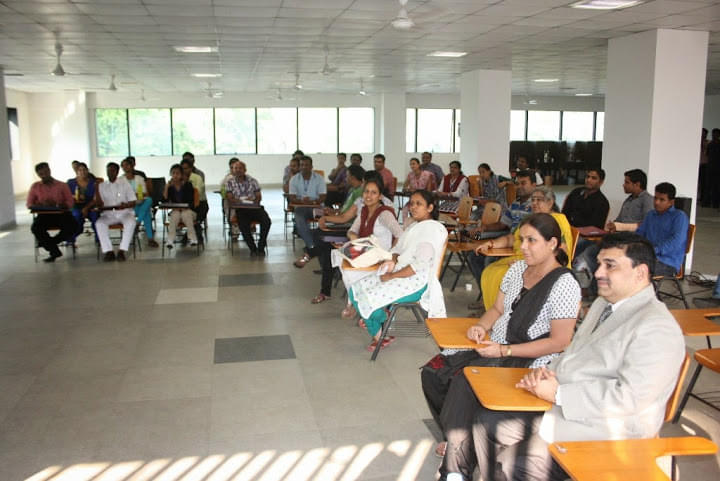 Universal College of Engineering Thane campus photo 7