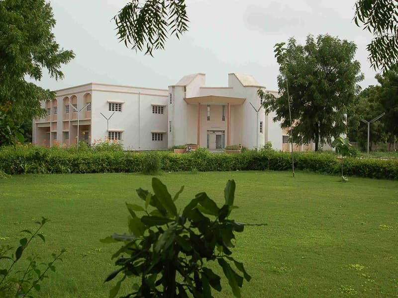 HNGU Academic Building photo 9