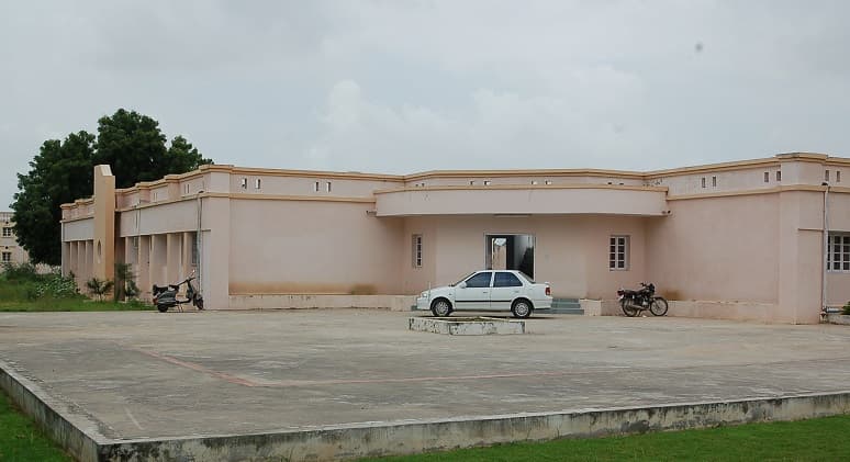 HNGU Academic Building photo 11