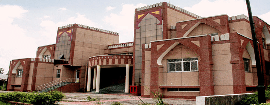 KMCLU Campus photo 3