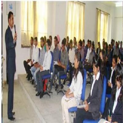 NIILM University Kaithal Campus photo 2