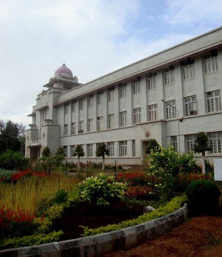 Karnatak University Dharwad Academic Building photo 3
