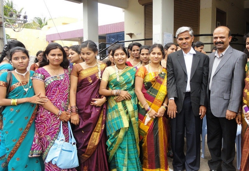 Karnataka State Akkamahadevi Women's University Bijapur Festival photo 4