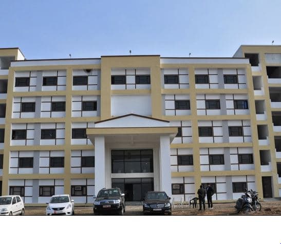 Madhav University Sirohi Academic Building photo 2