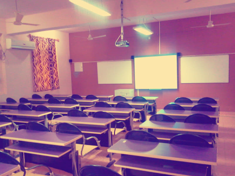 Greenway Institute of Management Studies Dehradun campus photo 8