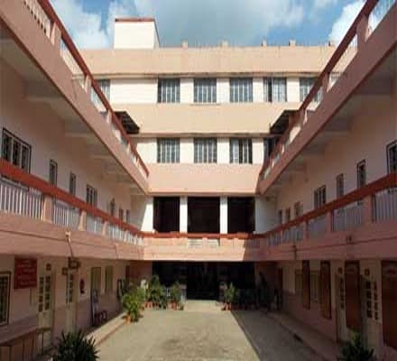 SS Girls College Gondiya Academic Building photo 1
