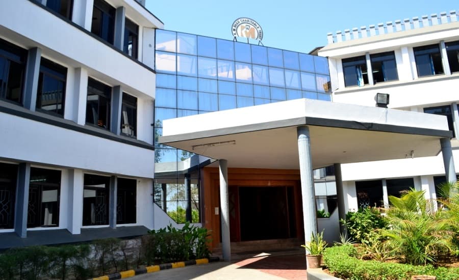 KM Shah Dental College and Hospital Vadodara Academic Building photo 3