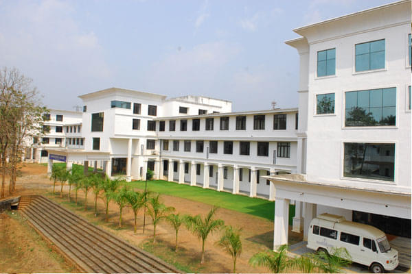 Annoor Dental College and Hospital Ernakulam Academic Building photo 2