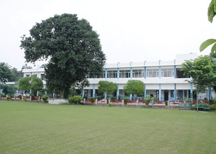 Khalsa College Hoshiarpur Academic Building photo 1