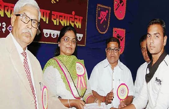 DAV Velankar College of Commerce Solapur Festival photo 2