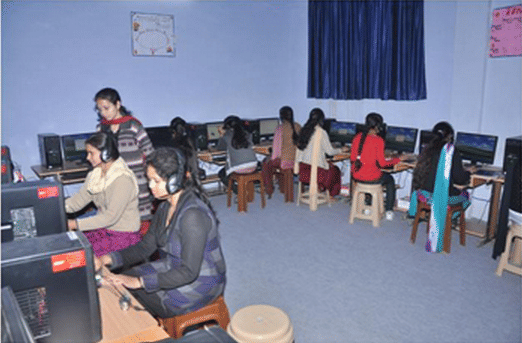 Shanti Devi Arya Mahila College Gurdaspur Campus photo 2