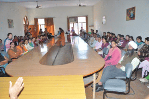 Shanti Devi Arya Mahila College Gurdaspur Campus photo 8