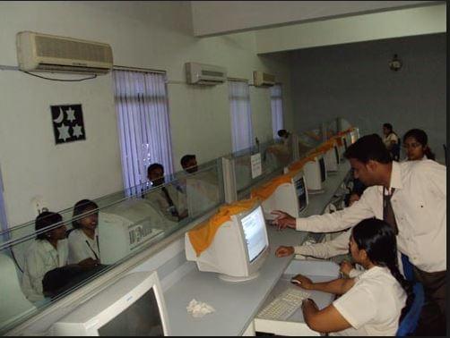 Shrimad Rajchandra Institute of Management and Computer Application Surat College Images photo 5