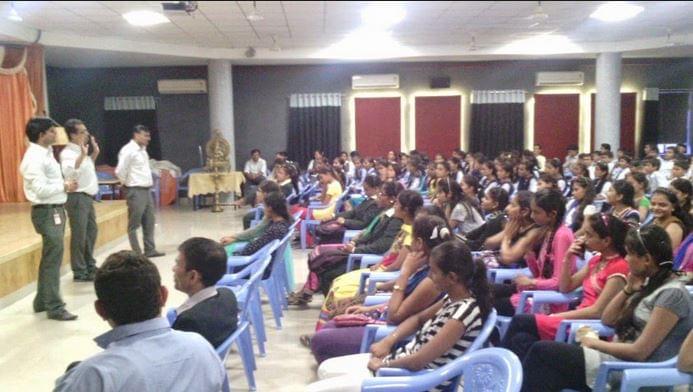 Shrimad Rajchandra Institute of Management and Computer Application Surat College Images photo 6