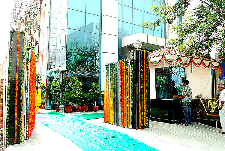 Amrapali International Institute of Hotel Management Noida Buildings photo 1