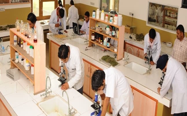 ISF College of pharmacy Moga Labs photo 3