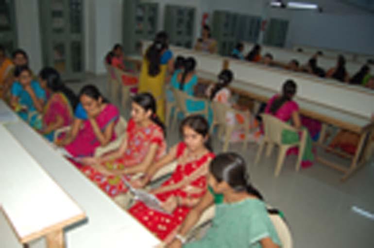 Chaudhari College of Education Gandhinagar Academic Building photo 4