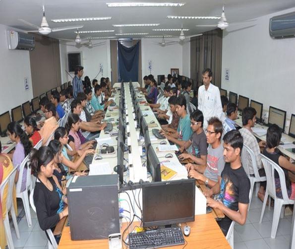 Institute of Science and Technology for Advanced Studies and Research Anand Infrastructure photo 3