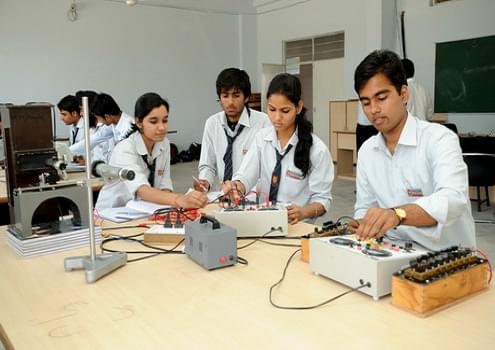 Vedant College of Engineering & Technology Bundi College laboratory photo 1