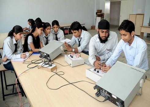 Vedant College of Engineering & Technology Bundi College laboratory photo 2