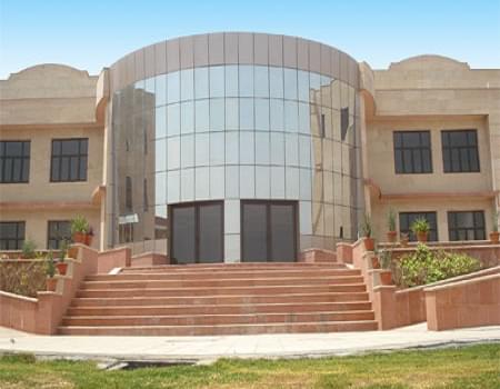 Apeejay Svran International College Greater Noida Academic Building photo 3