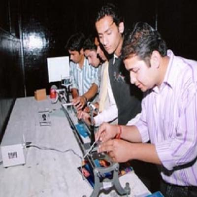 Global Group of Institutions Ropar Labs and Classroom photo 3