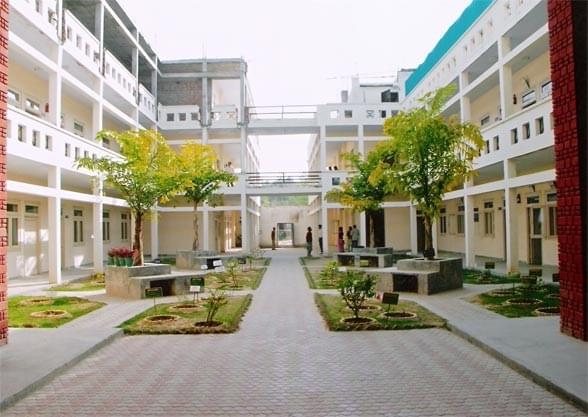 Global Group of Institutions Ropar Academic Building photo 1