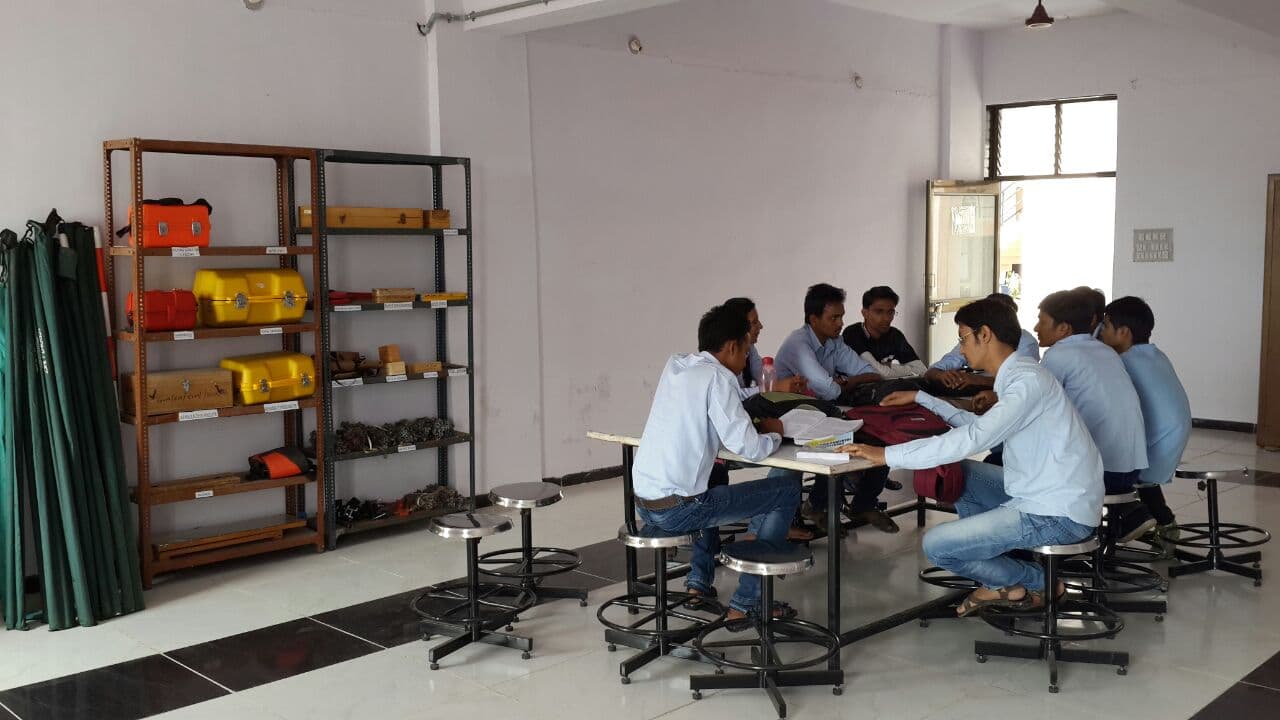 Om Institute of Technology Panchmahal Infrastructure photo 6
