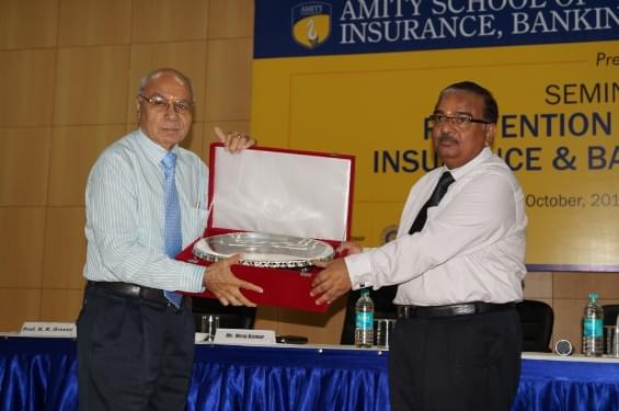 Amity School of Insurance, Banking and Actuarial Science Noida Extra Curriculars photo 3