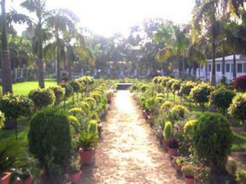 KNIPSS Campus photo 7