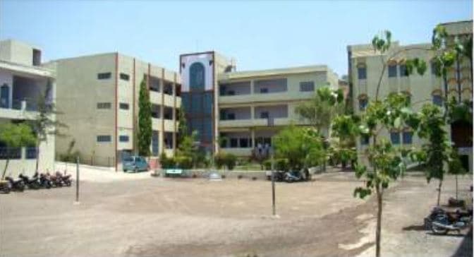 Takshashila Mahavidyalaya Amravati Academic Building photo 1