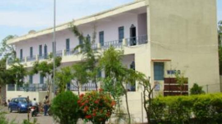 Takshashila Mahavidyalaya Amravati Academic Building photo 2