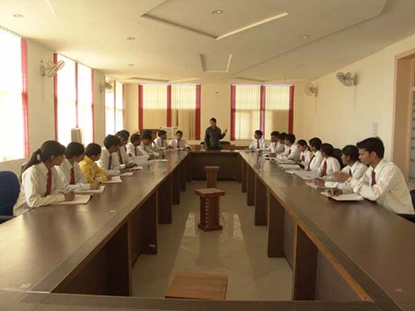 Aashlar Business School Mathura Infrastructure photo 2